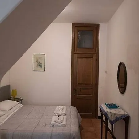 Πανσιόν Nicolina 3 Βερνάτσα
